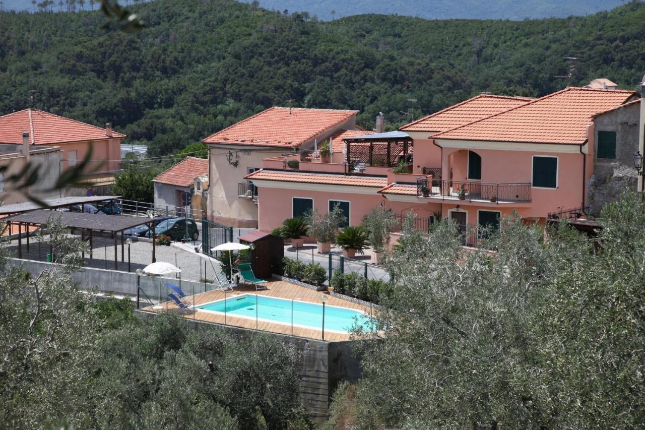 فيلا Gli Angeli Agriturismo Cisano sul Neva المظهر الخارجي الصورة