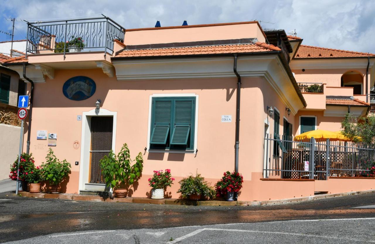 فيلا Gli Angeli Agriturismo Cisano sul Neva المظهر الخارجي الصورة