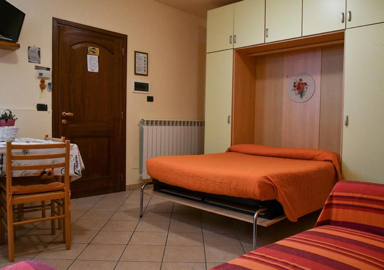 فيلا Gli Angeli Agriturismo Cisano sul Neva المظهر الخارجي الصورة