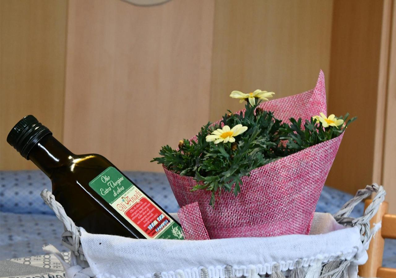 فيلا Gli Angeli Agriturismo Cisano sul Neva المظهر الخارجي الصورة